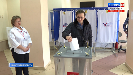 Известный актер Сергей Безруков проголосовал на выборах Президента в Иркутске